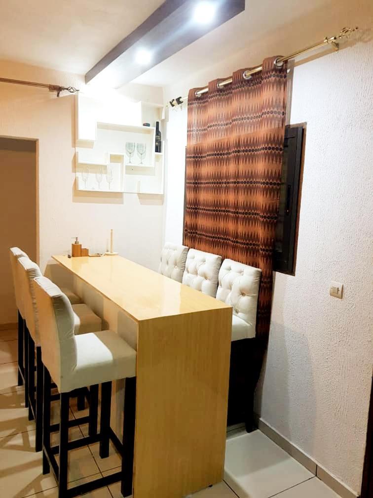 Appartement La Maison Bleue - 2 Pieces Haut Standing à Abidjan Extérieur photo
